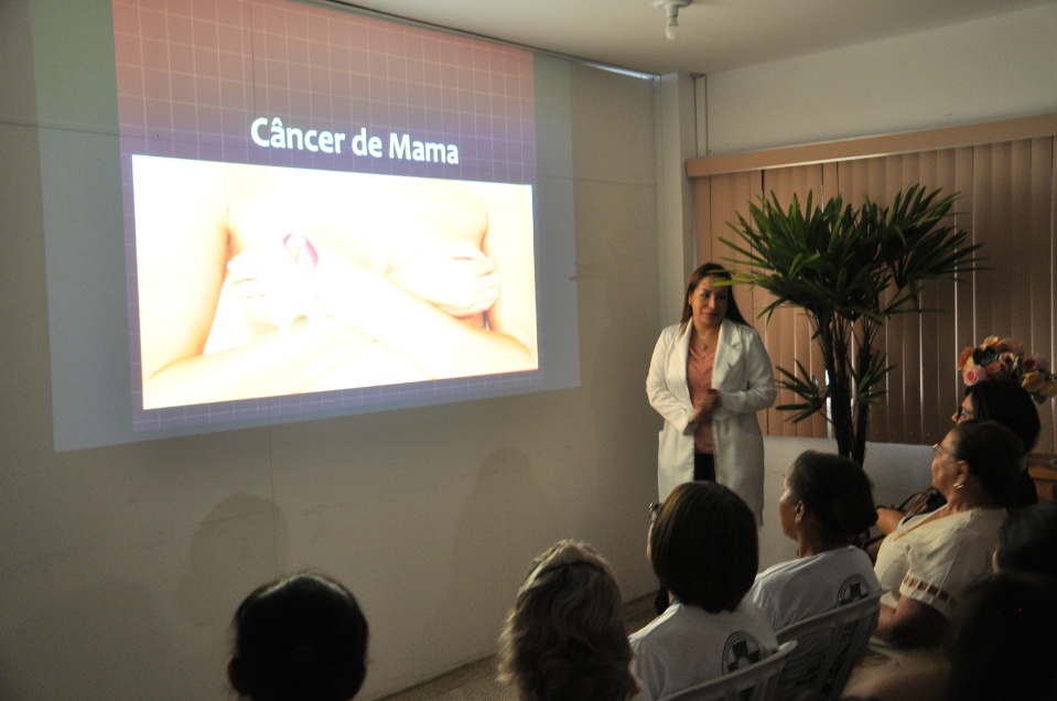 Hospital Darci João Bigaton realiza palestra para servidoras