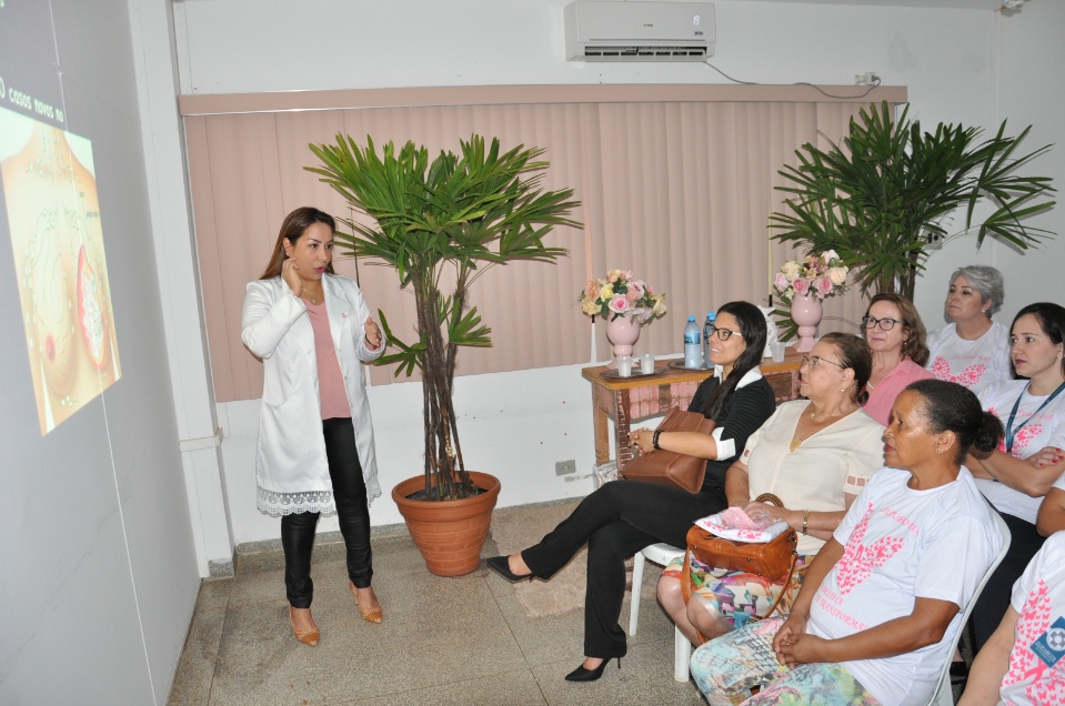 Hospital Darci João Bigaton realiza palestra para servidoras