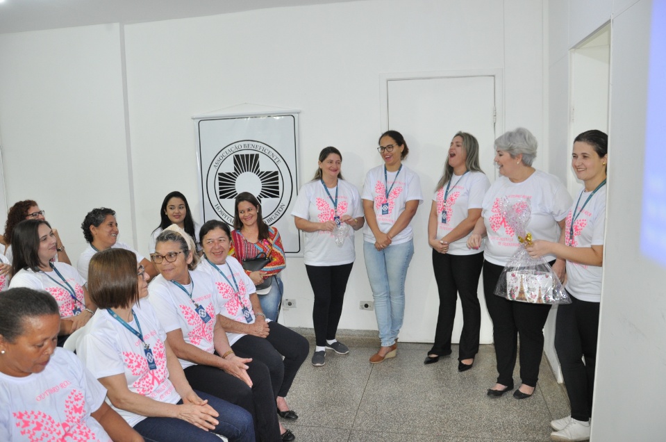 Hospital Darci João Bigaton realiza palestra para servidoras