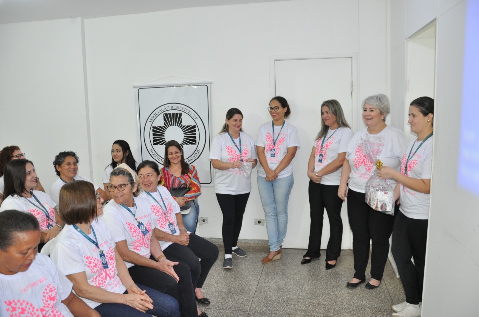 Hospital Darci João Bigaton realiza palestra para servidoras