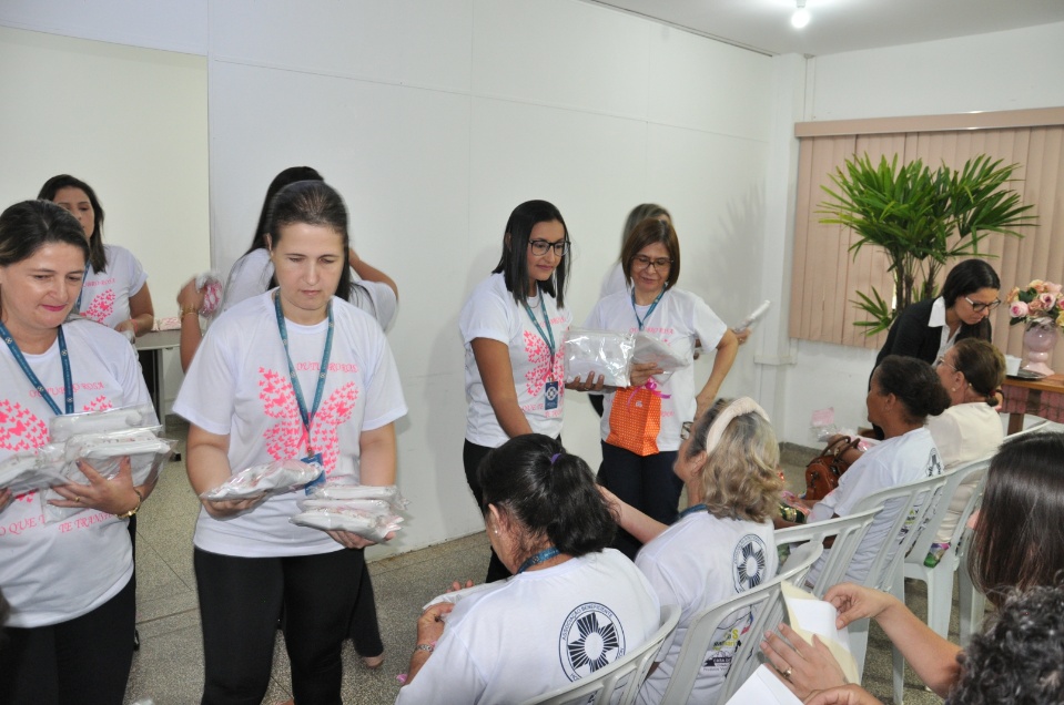 Hospital Darci João Bigaton realiza palestra para servidoras