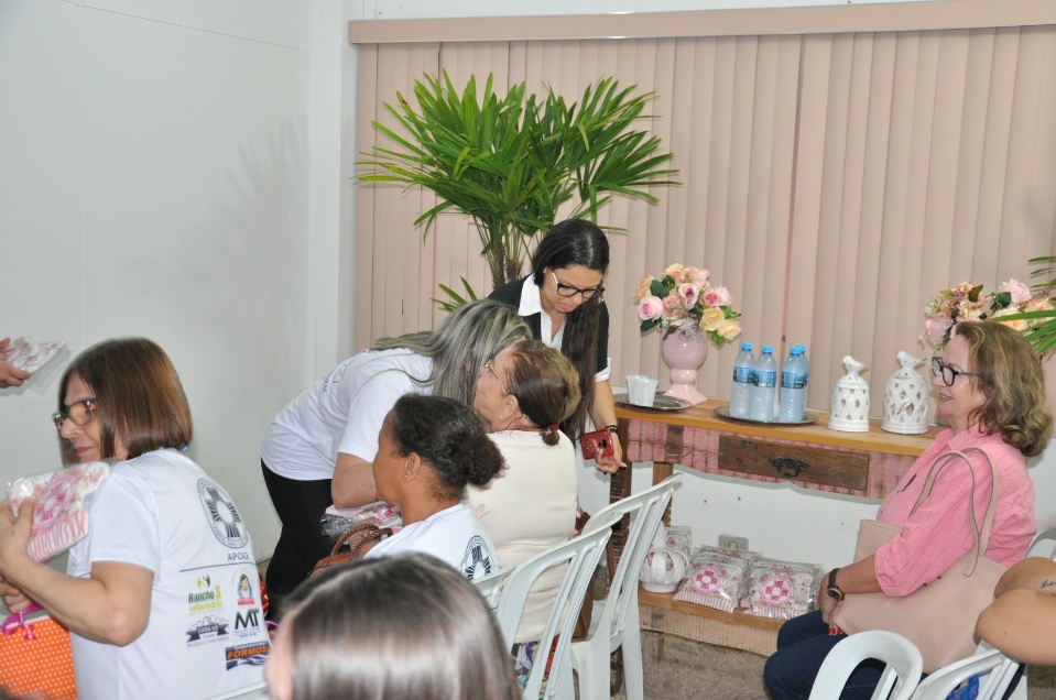 Hospital Darci João Bigaton realiza palestra para servidoras