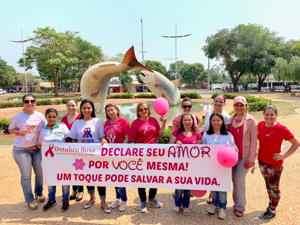 Caminhada encerra a programação do Outubro Rosa