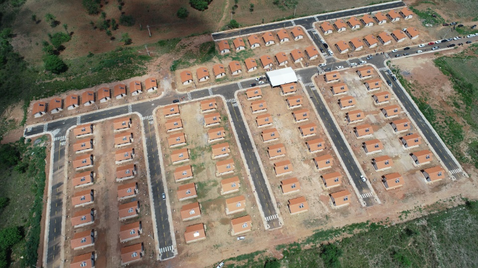 Governo estadual e prefeitura entregam Residencial Rio Bonito I