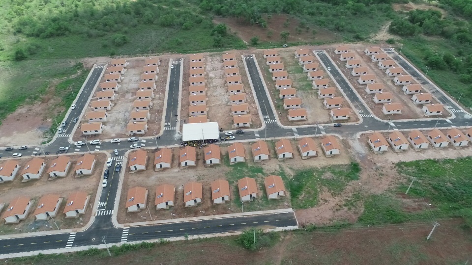 Governo estadual e prefeitura entregam Residencial Rio Bonito I