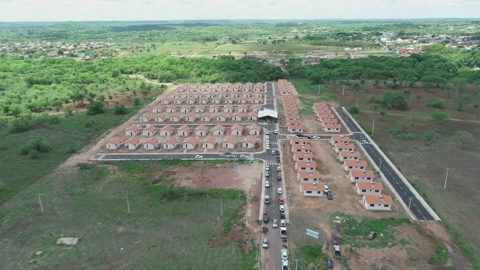 Governo estadual e prefeitura entregam Residencial Rio Bonito I