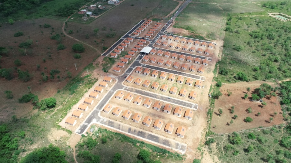 Governo estadual e prefeitura entregam Residencial Rio Bonito I