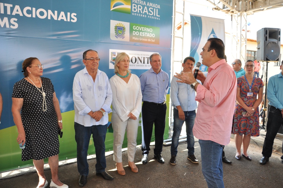 Governo estadual e prefeitura entregam Residencial Rio Bonito I