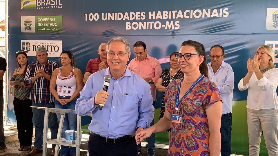 Governo estadual e prefeitura entregam Residencial Rio Bonito I