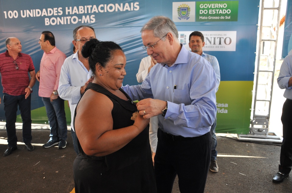 Governo estadual e prefeitura entregam Residencial Rio Bonito I