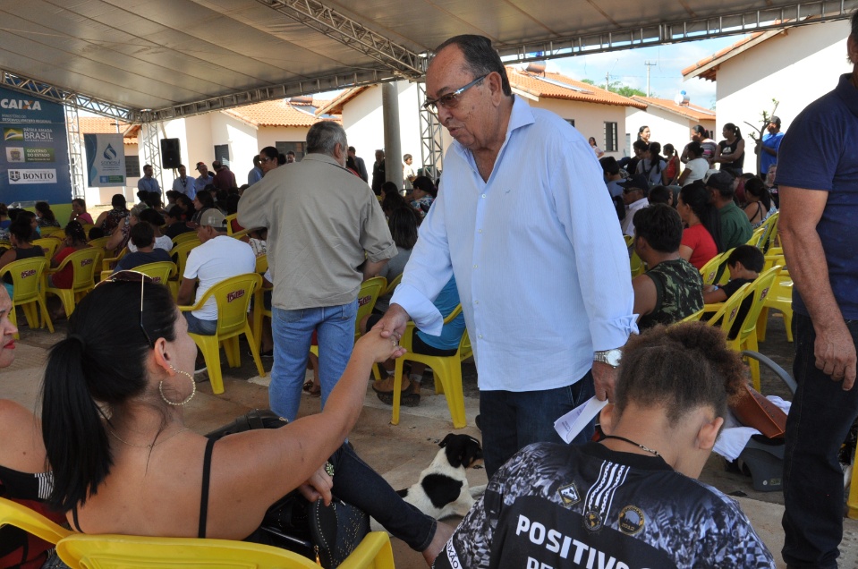 Governo estadual e prefeitura entregam Residencial Rio Bonito I