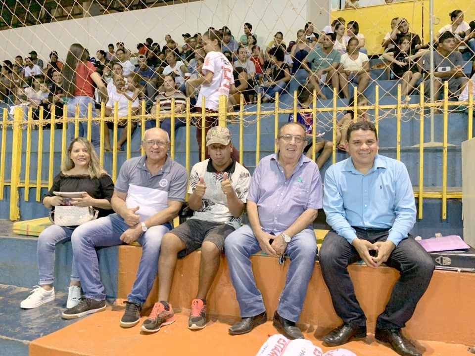 Prefeito participa do encerramento da 3ª Copa Evangélica de Futsal