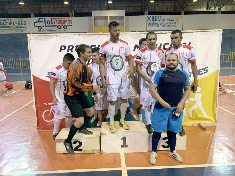 Prefeito participa do encerramento da 3ª Copa Evangélica de Futsal
