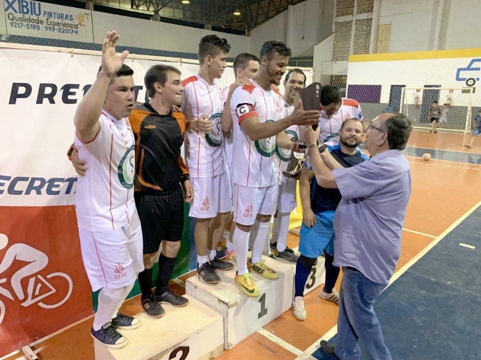 Prefeito participa do encerramento da 3ª Copa Evangélica de Futsal