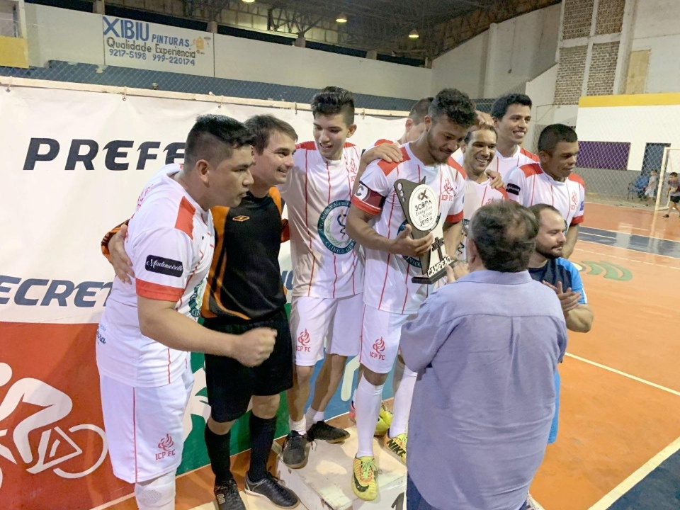 Prefeito participa do encerramento da 3ª Copa Evangélica de Futsal