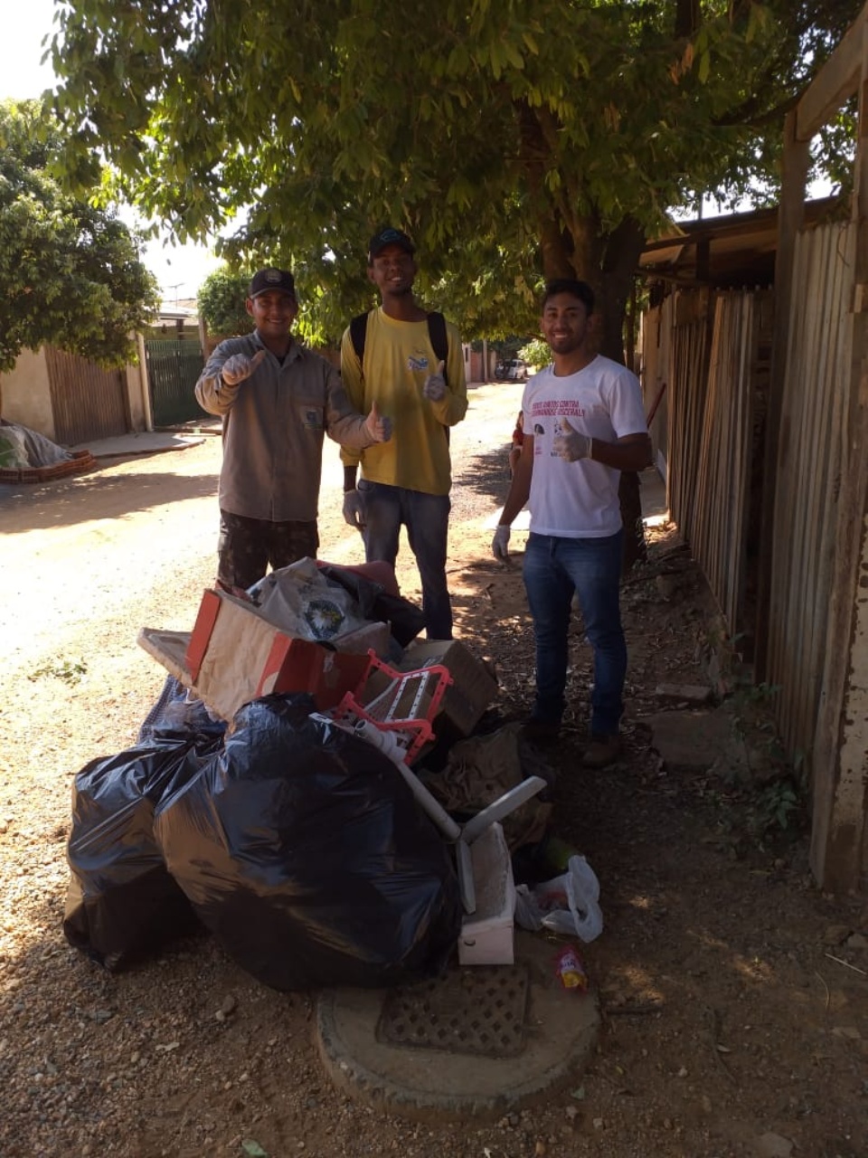 Mutirão para recolher o lixo continua nesta 5ª na Vila João de Barro
