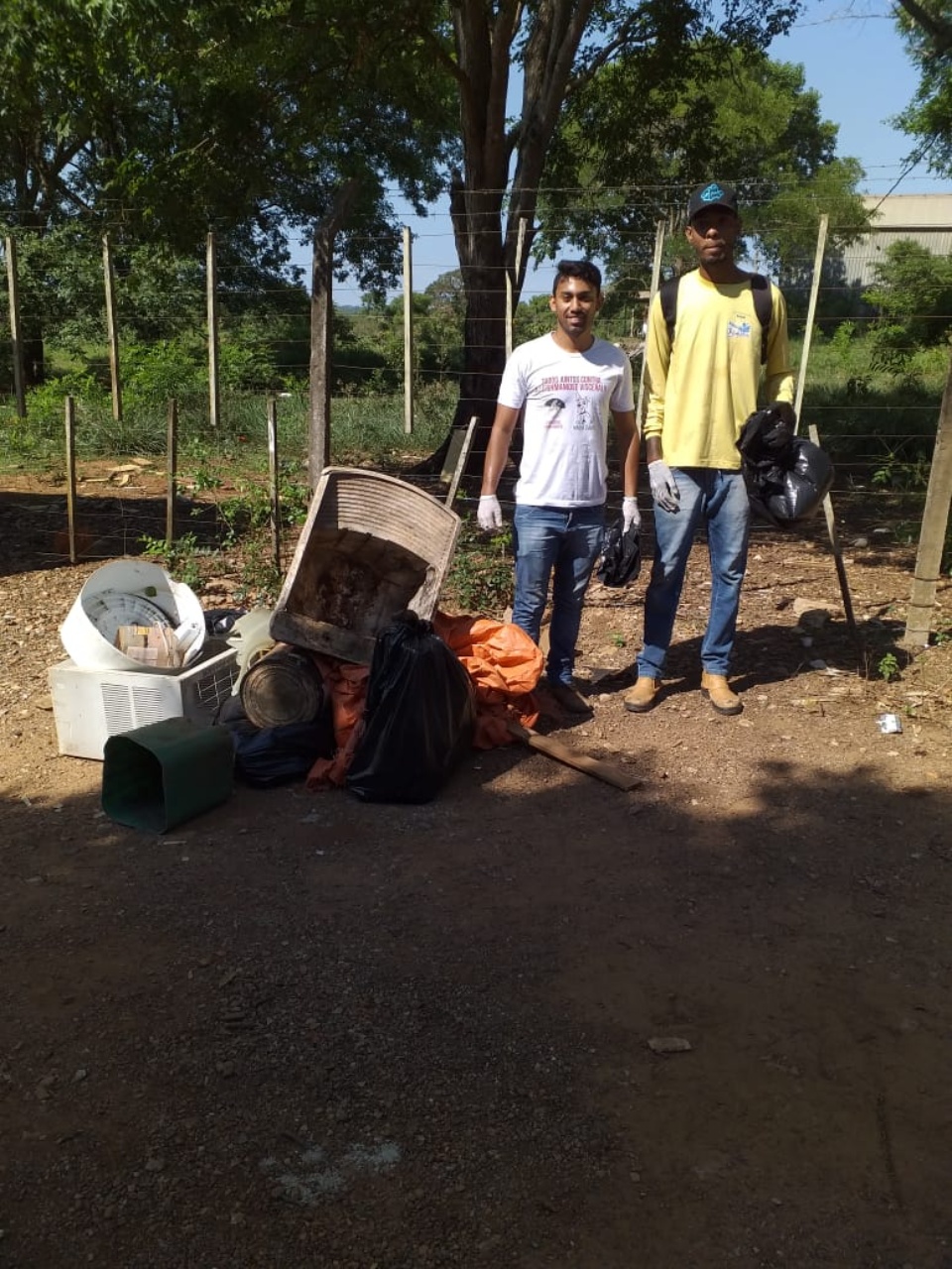 Mutirão para recolher o lixo continua nesta 5ª na Vila João de Barro
