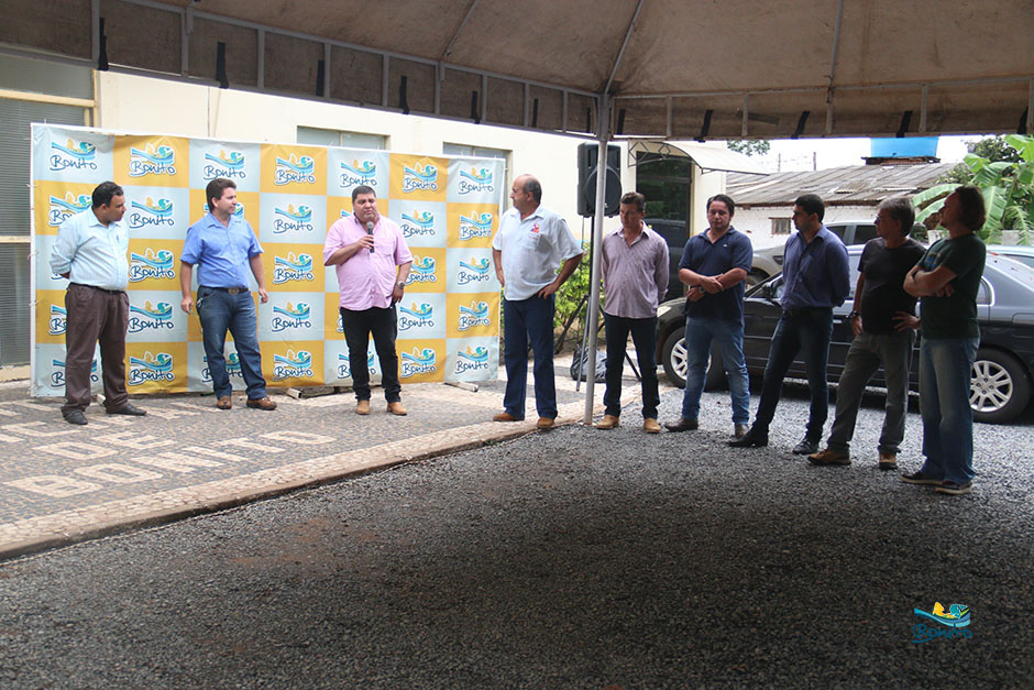 Prefeitura lança selo de vistoria do transporte turístico de Bonito