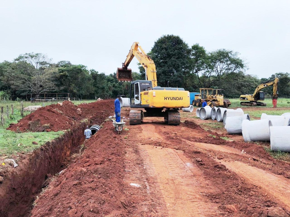 Prefeitura retoma as obras de asfaltamento da Vila Machado