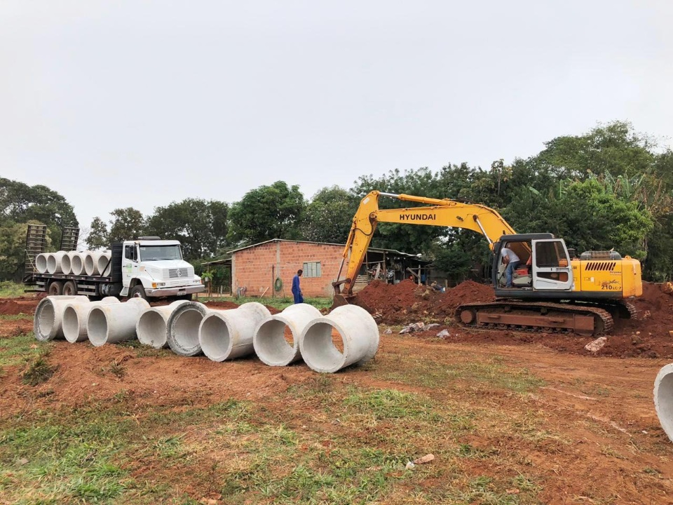 Prefeitura retoma as obras de asfaltamento da Vila Machado