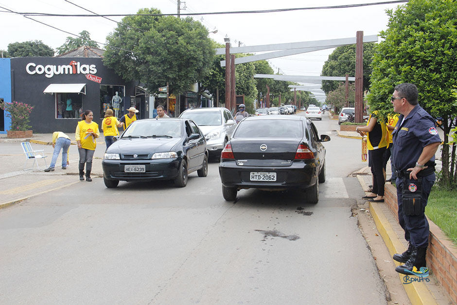Secretaria Municipal de Saúde realiza blitz contra a Dengue, Zika vírus e Chikungunya