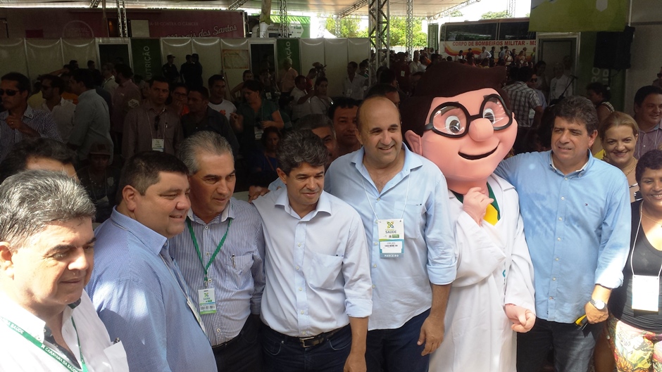 Prefeitura de Bonito leva centenas de pacientes para a Caravana da Saúde