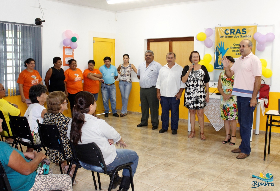Reunião no CRAS tem palestra sobre cuidados com a dengue