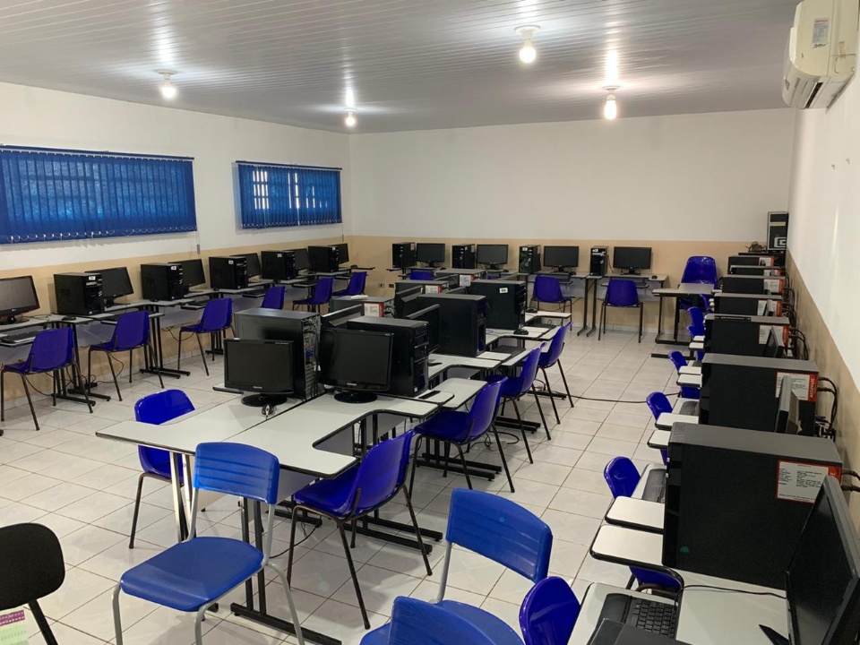 Prefeitura revitaliza escolas da Rede Municipal de Ensino