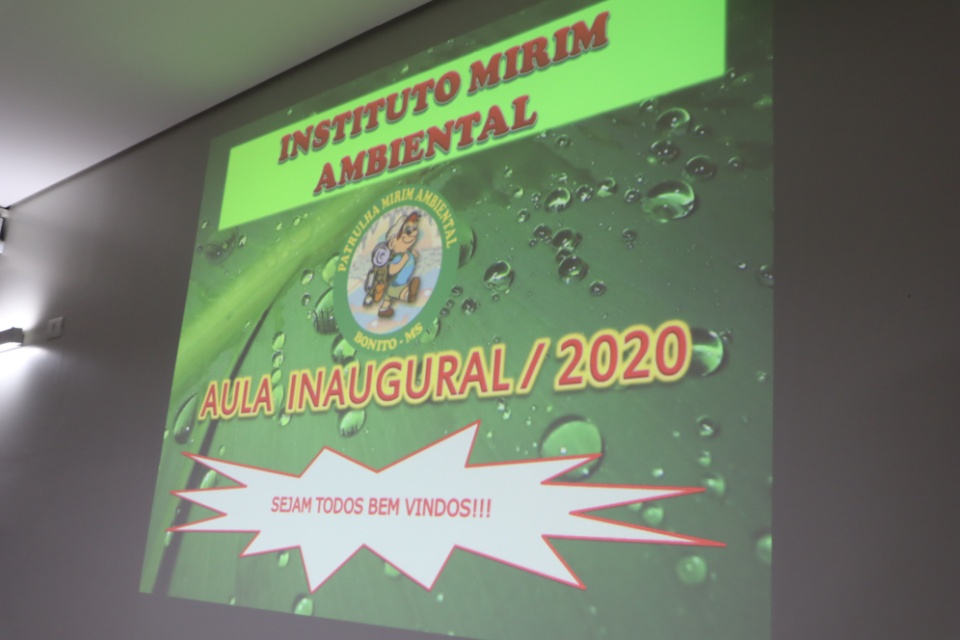 Prefeito participa da aula inaugural do Instituto Mirim Ambiental