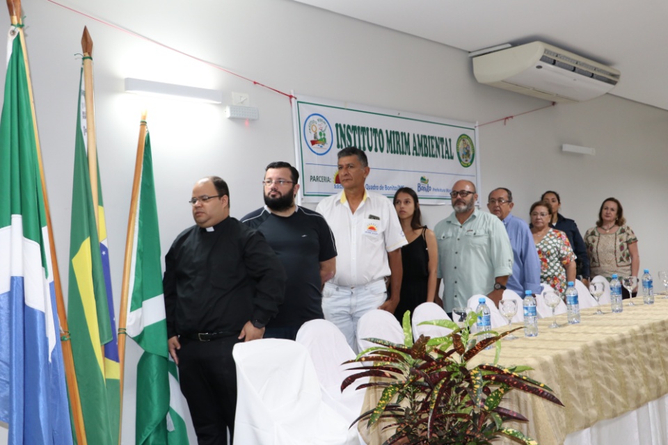 Prefeito participa da aula inaugural do Instituto Mirim Ambiental
