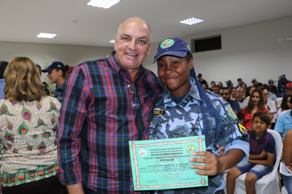Prefeito participa da aula inaugural do Instituto Mirim Ambiental