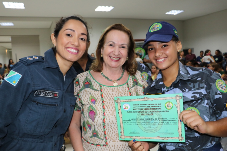 Prefeito participa da aula inaugural do Instituto Mirim Ambiental