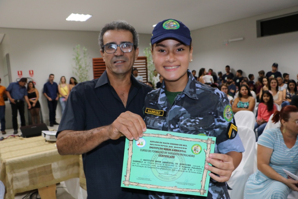 Prefeito participa da aula inaugural do Instituto Mirim Ambiental