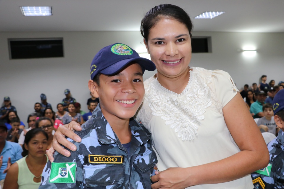 Prefeito participa da aula inaugural do Instituto Mirim Ambiental
