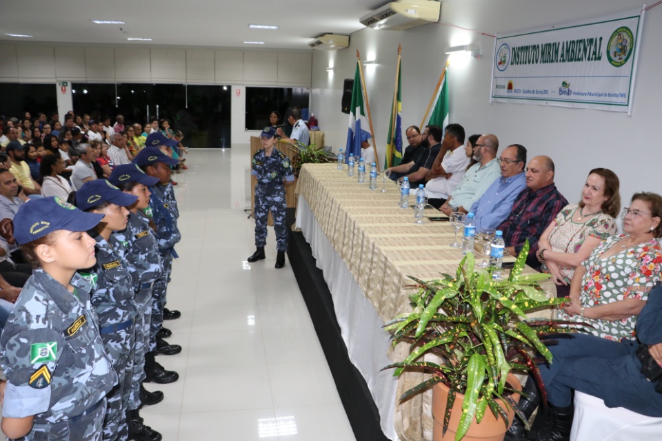 Prefeito participa da aula inaugural do Instituto Mirim Ambiental