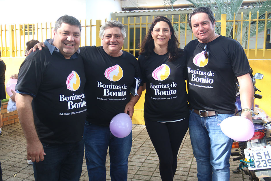 Prefeitura organiza caminhada para as mulheres com o tema: Dignidade, isso é um presente! Prefeitura organiza caminhada para as mulheres com o tema: Dignidade, isso é um presente!