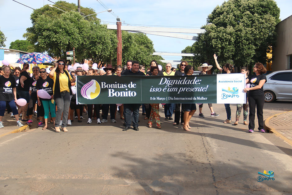 Prefeitura organiza caminhada para as mulheres com o tema: Dignidade, isso é um presente! Prefeitura organiza caminhada para as mulheres com o tema: Dignidade, isso é um presente!