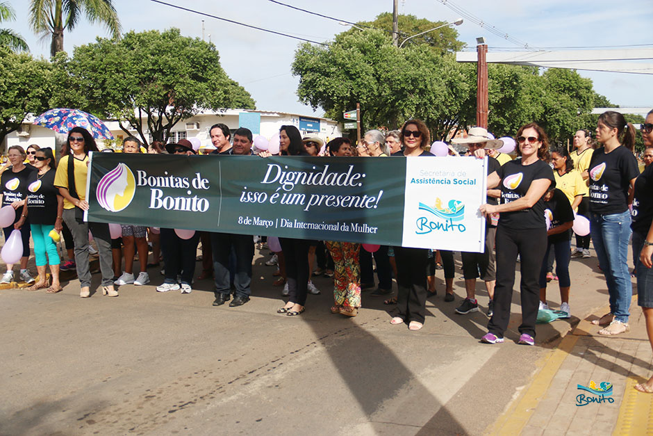 Prefeitura organiza caminhada para as mulheres com o tema: Dignidade, isso é um presente! Prefeitura organiza caminhada para as mulheres com o tema: Dignidade, isso é um presente!