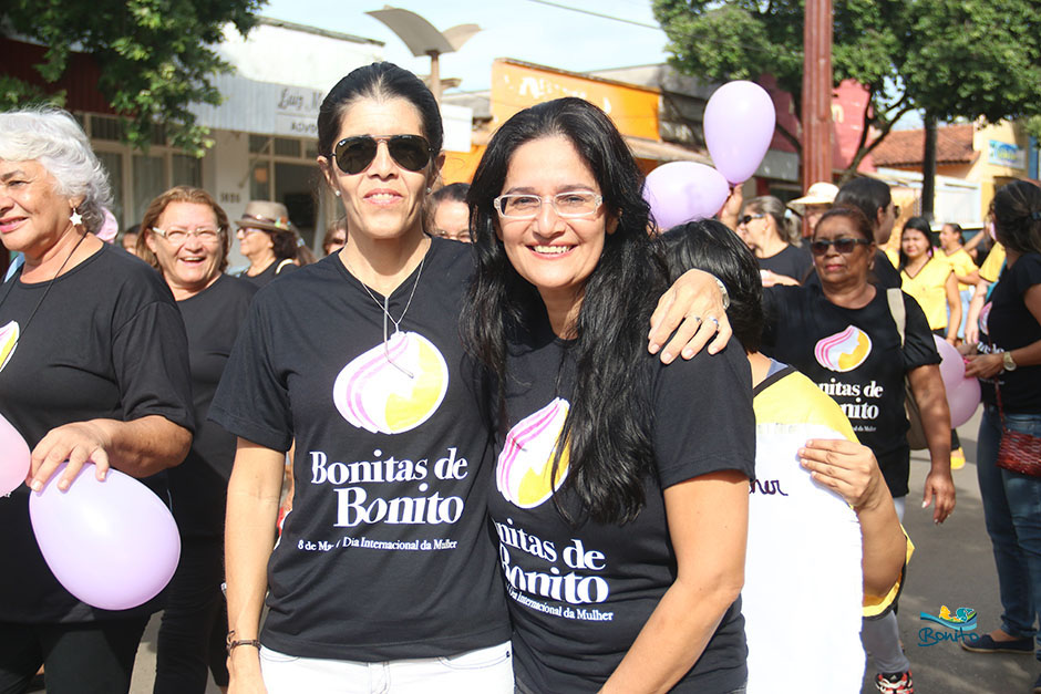 Prefeitura organiza caminhada para as mulheres com o tema: Dignidade, isso é um presente! Prefeitura organiza caminhada para as mulheres com o tema: Dignidade, isso é um presente!