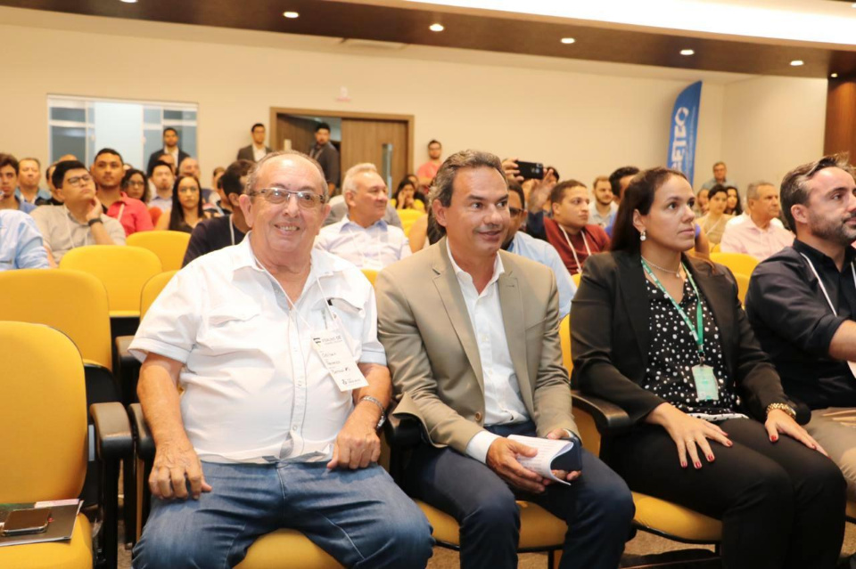 Odilson recebe título de Prefeito Inovador 2020, em fórum sobre cidades digitais