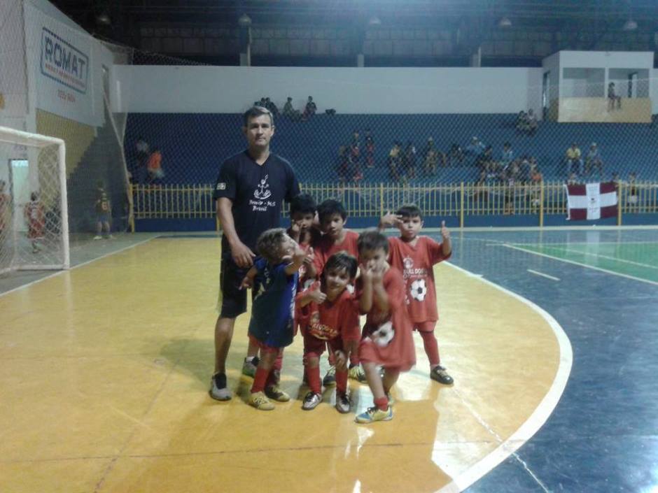 1ª Copa Osmar Pereira (Seba) de Futsal incentiva jovens competidores