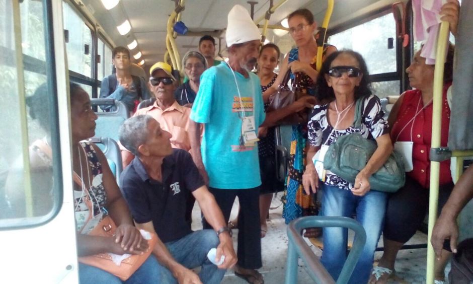 Prefeitura de Bonito encaminha idosos do distrito Águas do Miranda para a caravana da saúde
