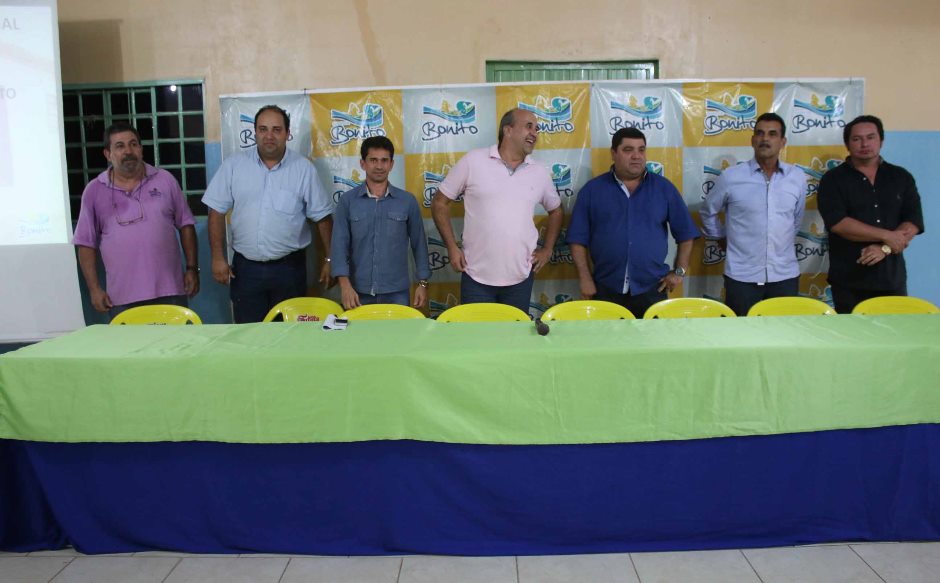 Considerado o maior empreendimento habitacional da história de Bonito, família assinam pré-contrato de casas