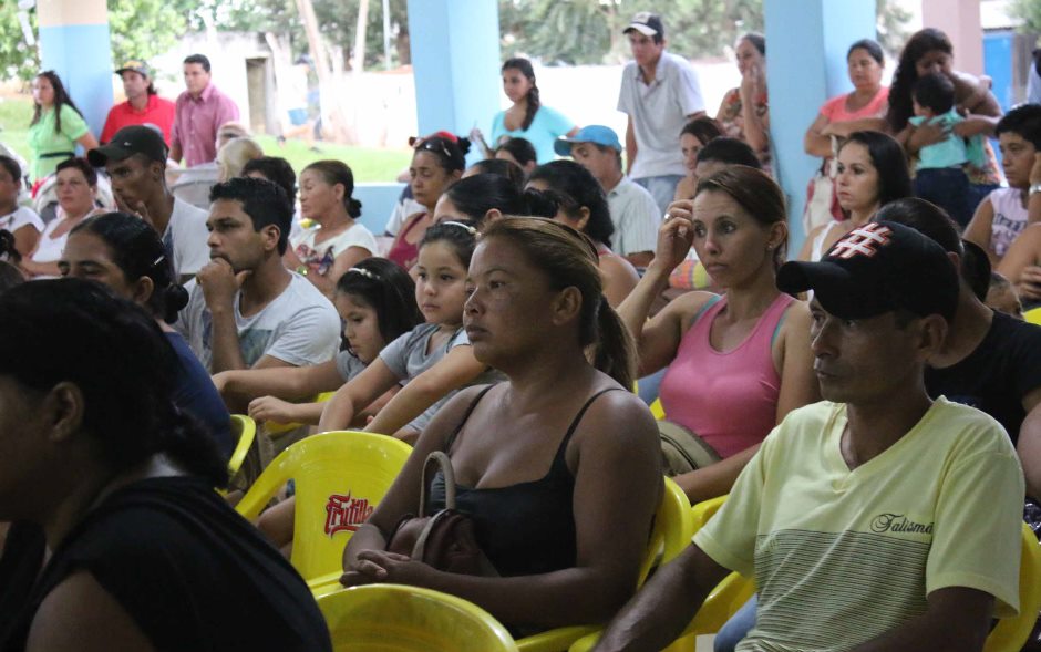 Considerado o maior empreendimento habitacional da história de Bonito, família assinam pré-contrato de casas