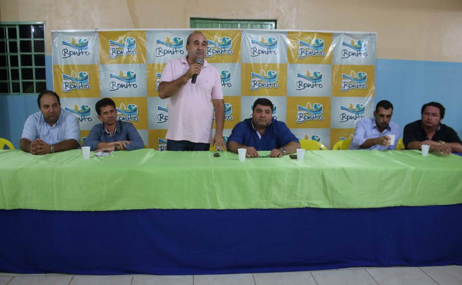 Considerado o maior empreendimento habitacional da história de Bonito, família assinam pré-contrato de casas