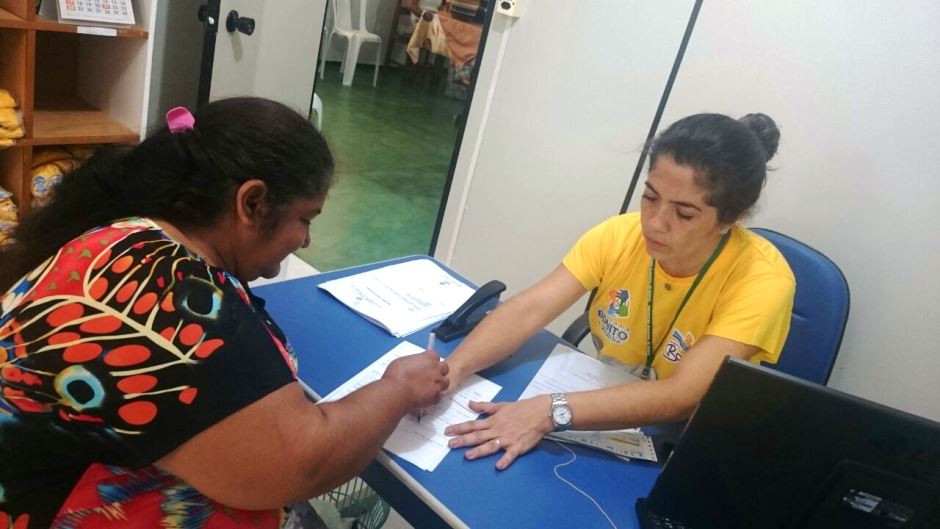 Programa Bonito Solidário recebe novos uniformes, pagamento e participa de 'quebra torto'