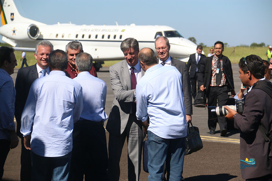 Prefeito, Ministro e Governador lançam internet 3G e Cidade Digital em Bonito (MS)