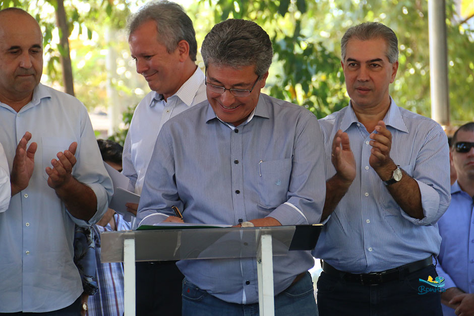 Prefeito, Ministro e Governador lançam internet 3G e Cidade Digital em Bonito (MS)