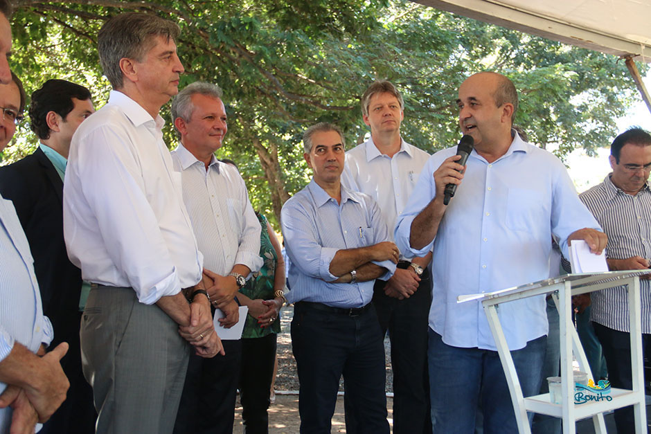 Prefeito, Ministro e Governador lançam internet 3G e Cidade Digital em Bonito (MS)