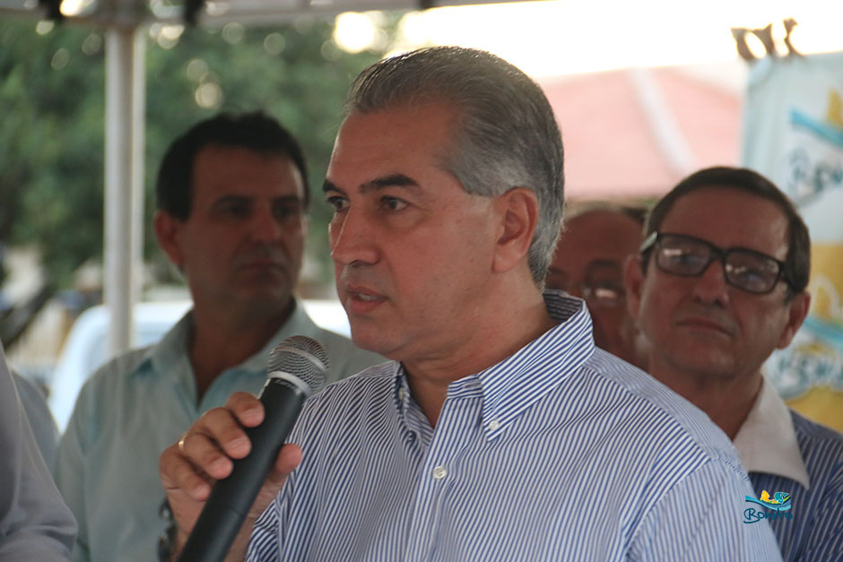 Prefeito Leleco e Governador Reinaldo Azambuja assinam convênios de melhorias para Bonito Prefeito Leleco e Governador Reinaldo Azambuja assinam convênios de melhorias para Bonito